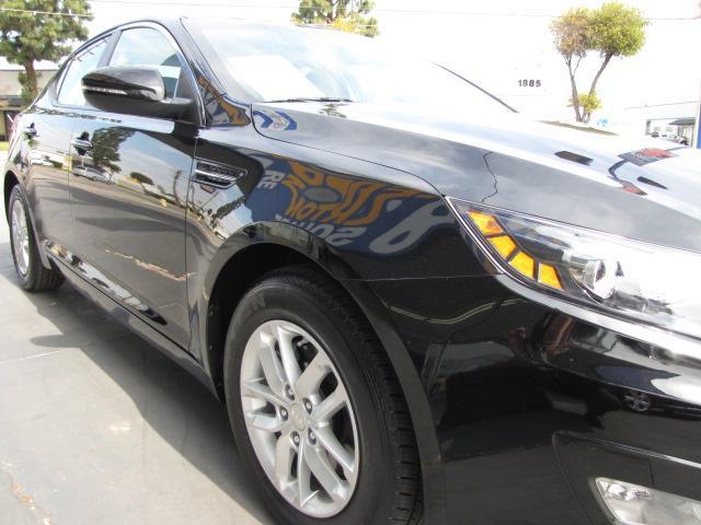 2012 Kia Optima 4dr Sdn Man S
