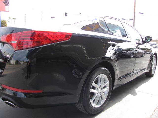 2012 Kia Optima 4dr Sdn Man S