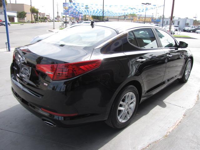 2012 Kia Optima 4dr Sdn Man S
