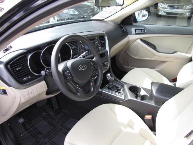 2012 Kia Optima 4dr Sdn Man S