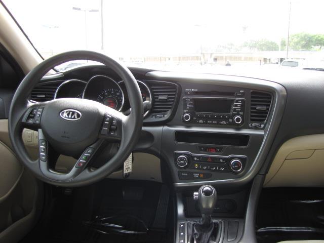 2012 Kia Optima 4dr Sdn Man S