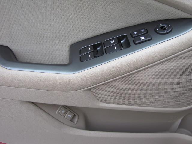 2012 Kia Optima 4dr Sdn Man S