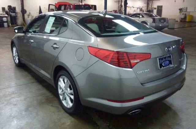 2012 Kia Optima Open-top