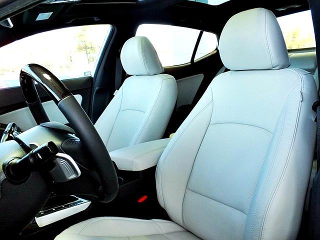 2013 Kia Optima AWD, REAR DVD, Navigation, 3RD ROW, Mem/heat Seats