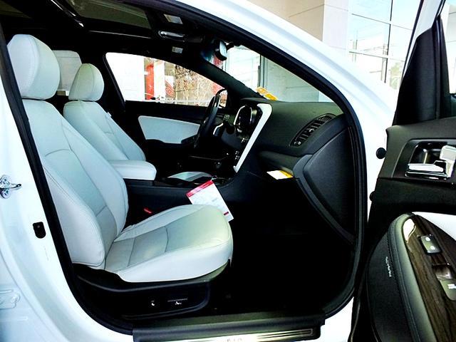 2013 Kia Optima AWD, REAR DVD, Navigation, 3RD ROW, Mem/heat Seats