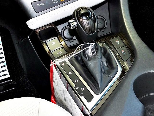 2013 Kia Optima AWD, REAR DVD, Navigation, 3RD ROW, Mem/heat Seats