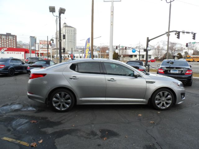 2013 Kia Optima AWD, REAR DVD, Navigation, 3RD ROW, Mem/heat Seats