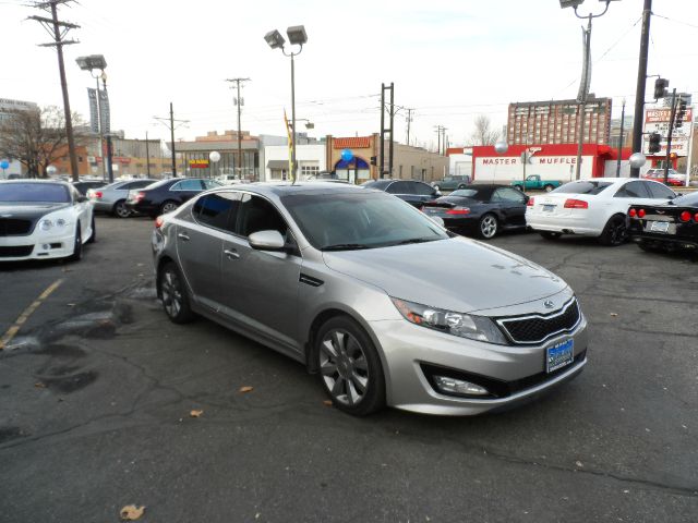 2013 Kia Optima AWD, REAR DVD, Navigation, 3RD ROW, Mem/heat Seats
