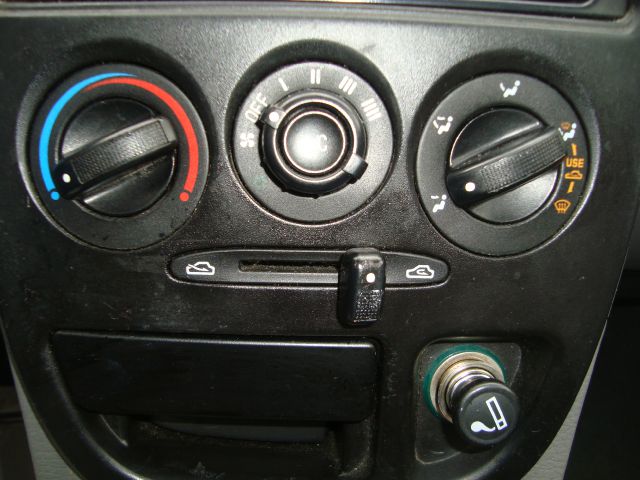 2001 Kia Rio Unknown