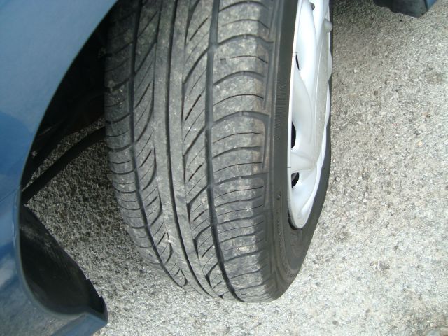 2001 Kia Rio Unknown