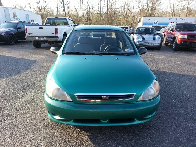 2001 Kia Rio Base