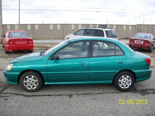 2001 Kia Rio Base