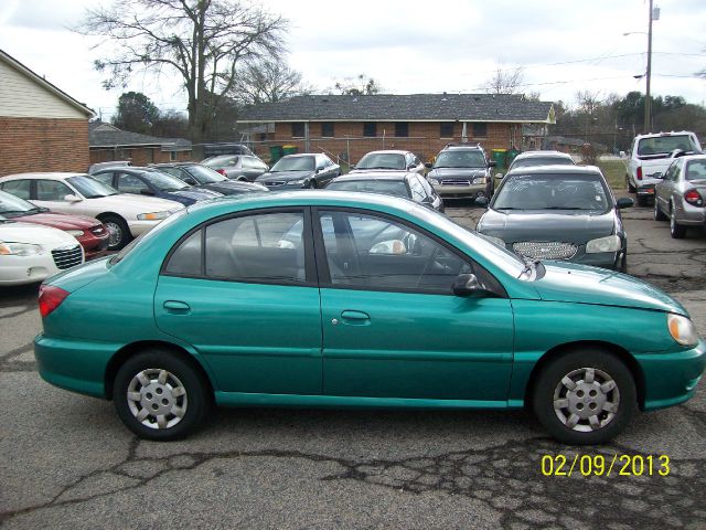 2001 Kia Rio Base