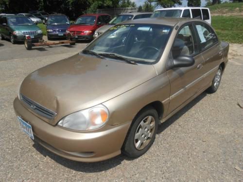 2001 Kia Rio Base