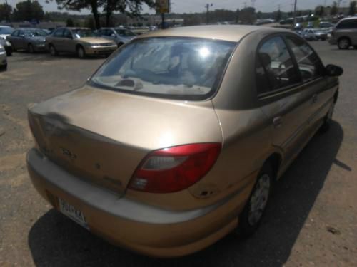 2001 Kia Rio Base