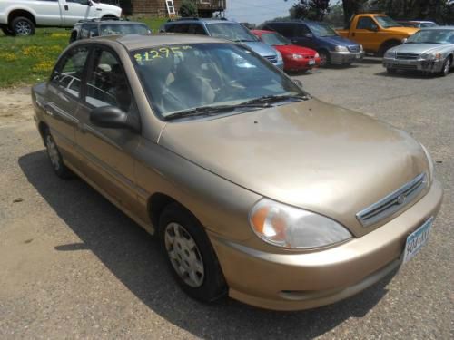2001 Kia Rio Base