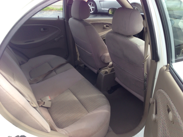 2002 Kia Rio 3.5tl W/tech Pkg