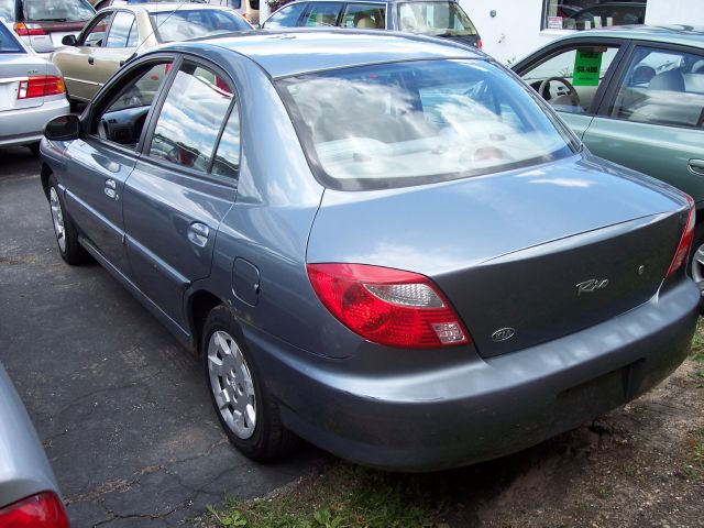 2002 Kia Rio 3.5tl W/tech Pkg