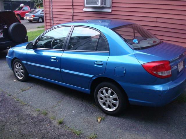 2003 Kia Rio Unknown