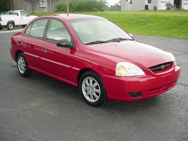 2003 Kia Rio Base