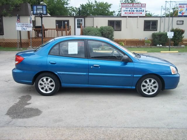 2003 Kia Rio 3.5tl W/tech Pkg