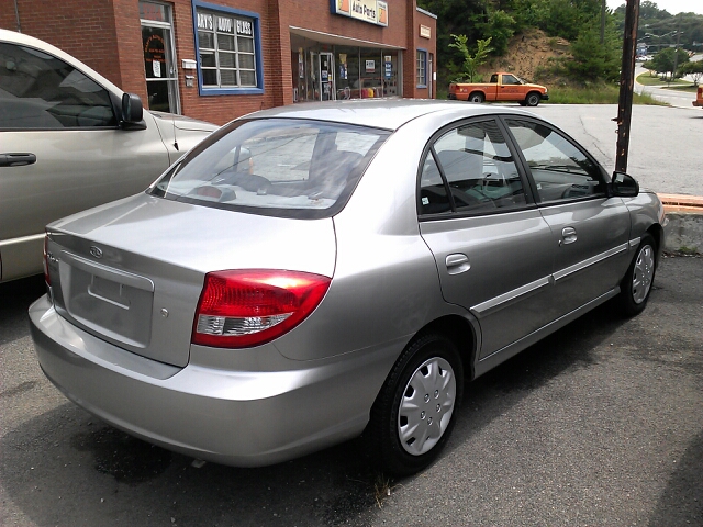 2004 Kia Rio 3.5tl W/tech Pkg