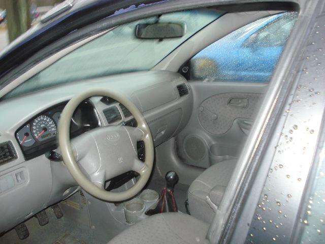 2004 Kia Rio 3.5tl W/tech Pkg