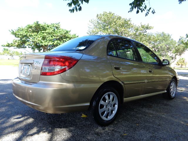 2004 Kia Rio 3.5tl W/tech Pkg