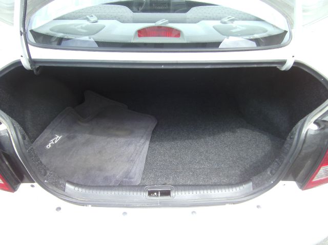 2004 Kia Rio 3.5tl W/tech Pkg