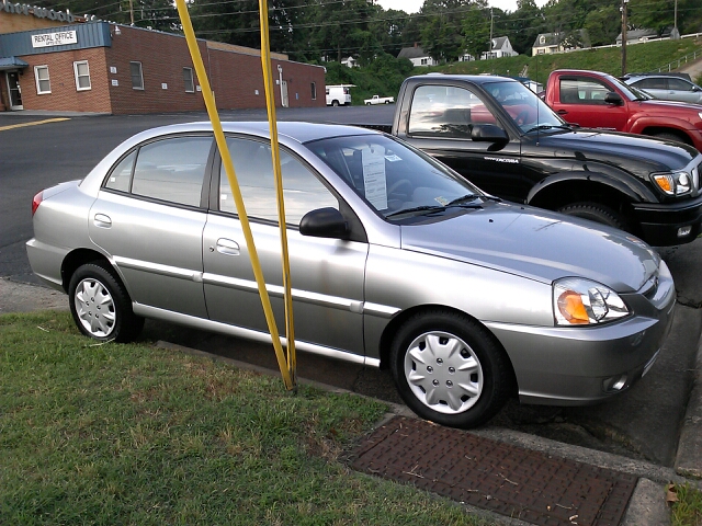2004 Kia Rio 3.5tl W/tech Pkg