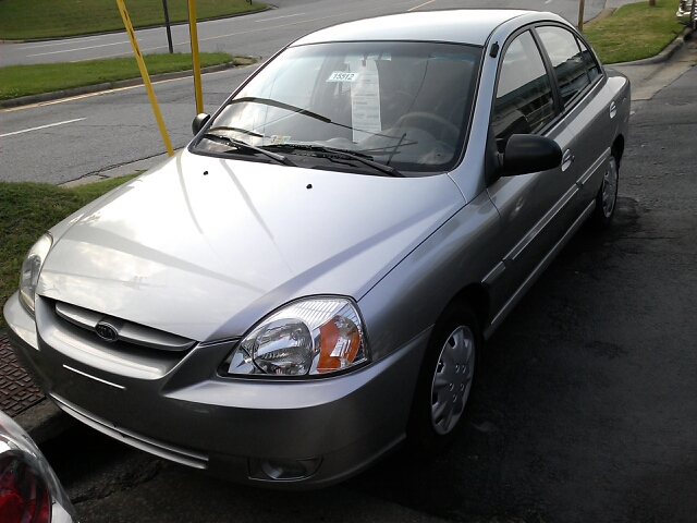 2004 Kia Rio 3.5tl W/tech Pkg