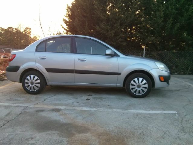2006 Kia Rio Elk Conversion Van