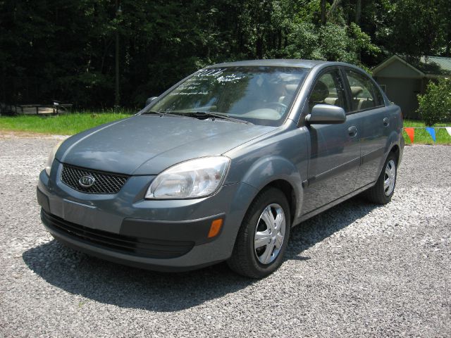 2006 Kia Rio Base