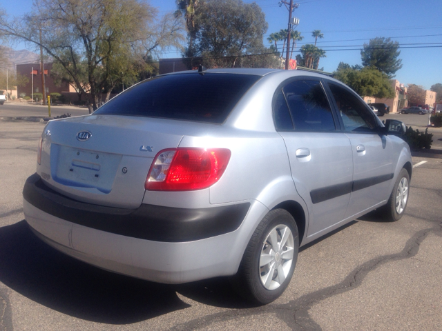 2006 Kia Rio Elk Conversion Van