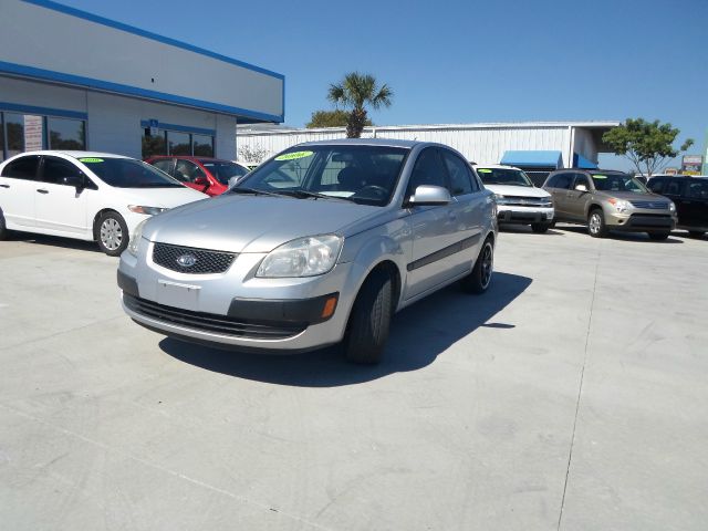 2006 Kia Rio Base
