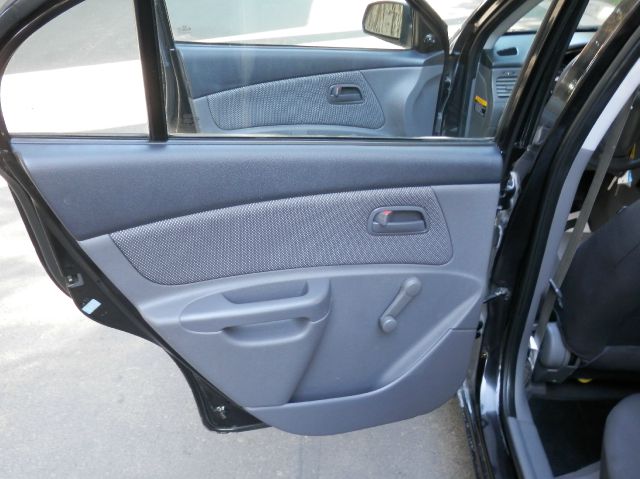 2007 Kia Rio Elk Conversion Van