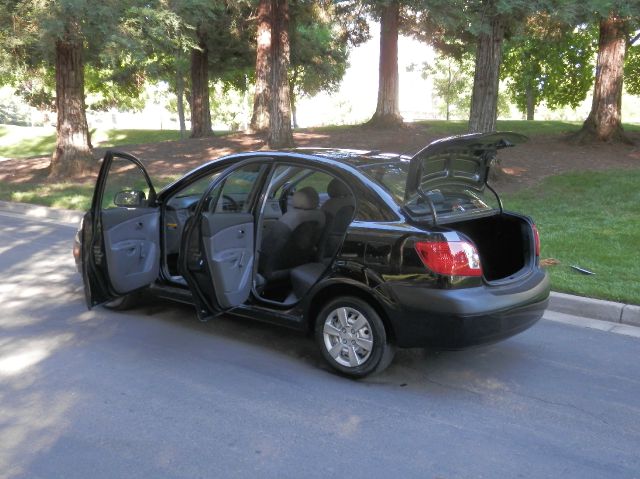 2007 Kia Rio Elk Conversion Van
