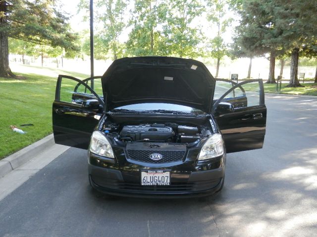 2007 Kia Rio Elk Conversion Van