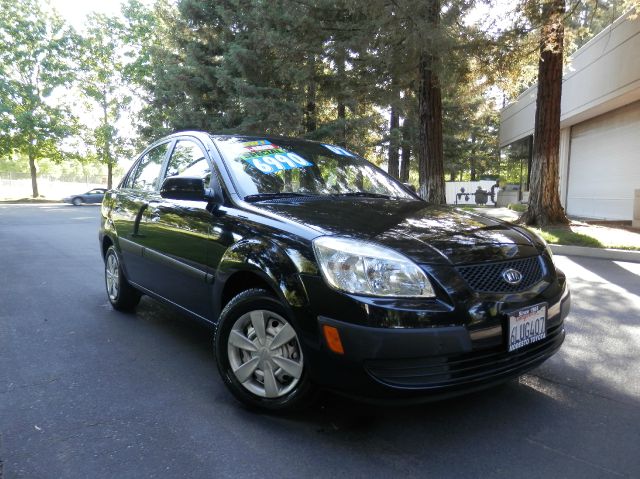 2007 Kia Rio Elk Conversion Van
