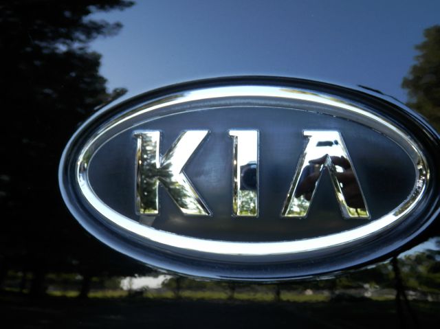 2007 Kia Rio Elk Conversion Van