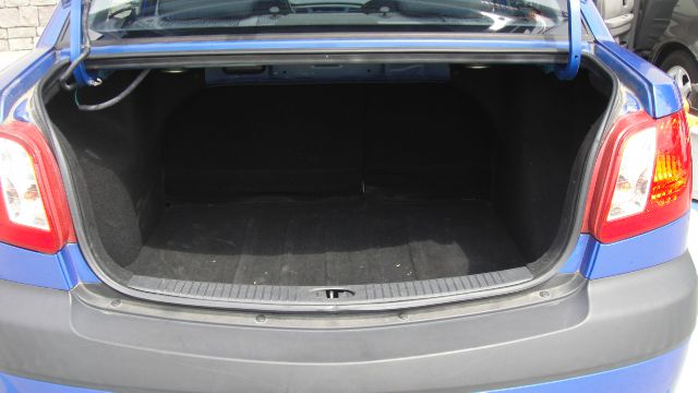 2007 Kia Rio Elk Conversion Van