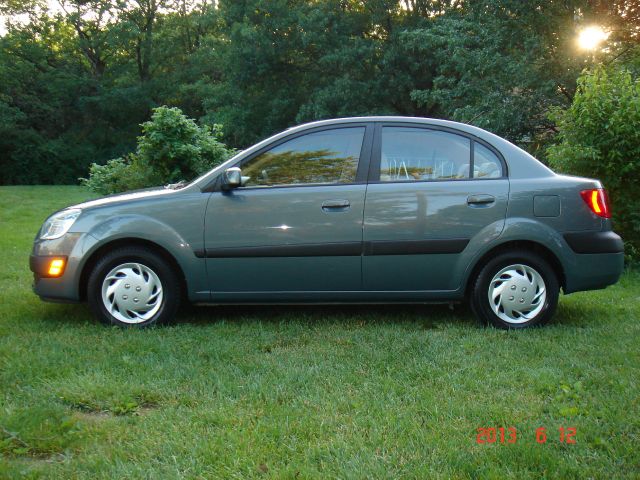 2007 Kia Rio Elk Conversion Van