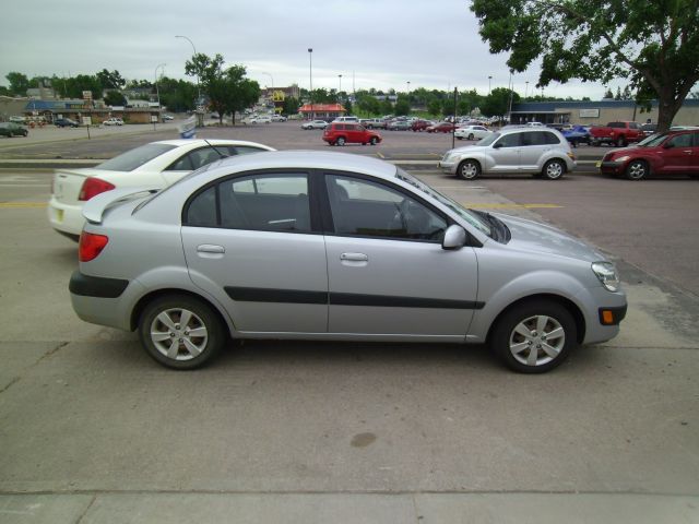 2008 Kia Rio 2WD 4dr MT LX SUV