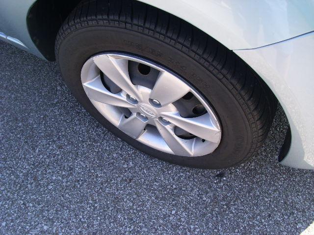 2009 Kia Rio F-150 Reg Cab