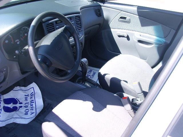 2009 Kia Rio F-150 Reg Cab