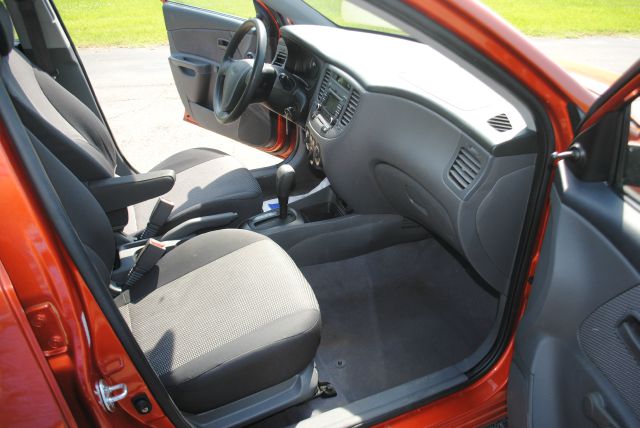 2009 Kia Rio Elk Conversion Van