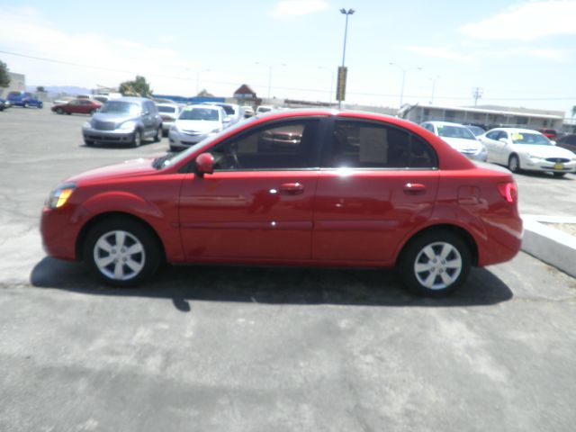 2010 Kia Rio Elk Conversion Van