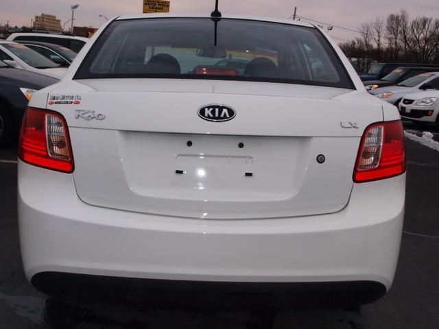 2010 Kia Rio Elk Conversion Van