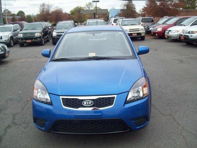 2010 Kia Rio Elk Conversion Van