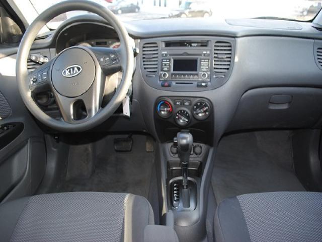 2010 Kia Rio Elk Conversion Van